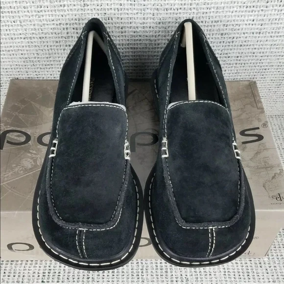 Passports Suede Women’s Black Leather Loafer Shoe NEW in Box Various sizes CUTE - Picture 3 of 9